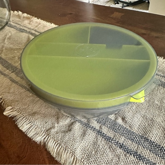 Pampered Chef Salad Cutting Bowl Set - new! - Picture 1 of 4
